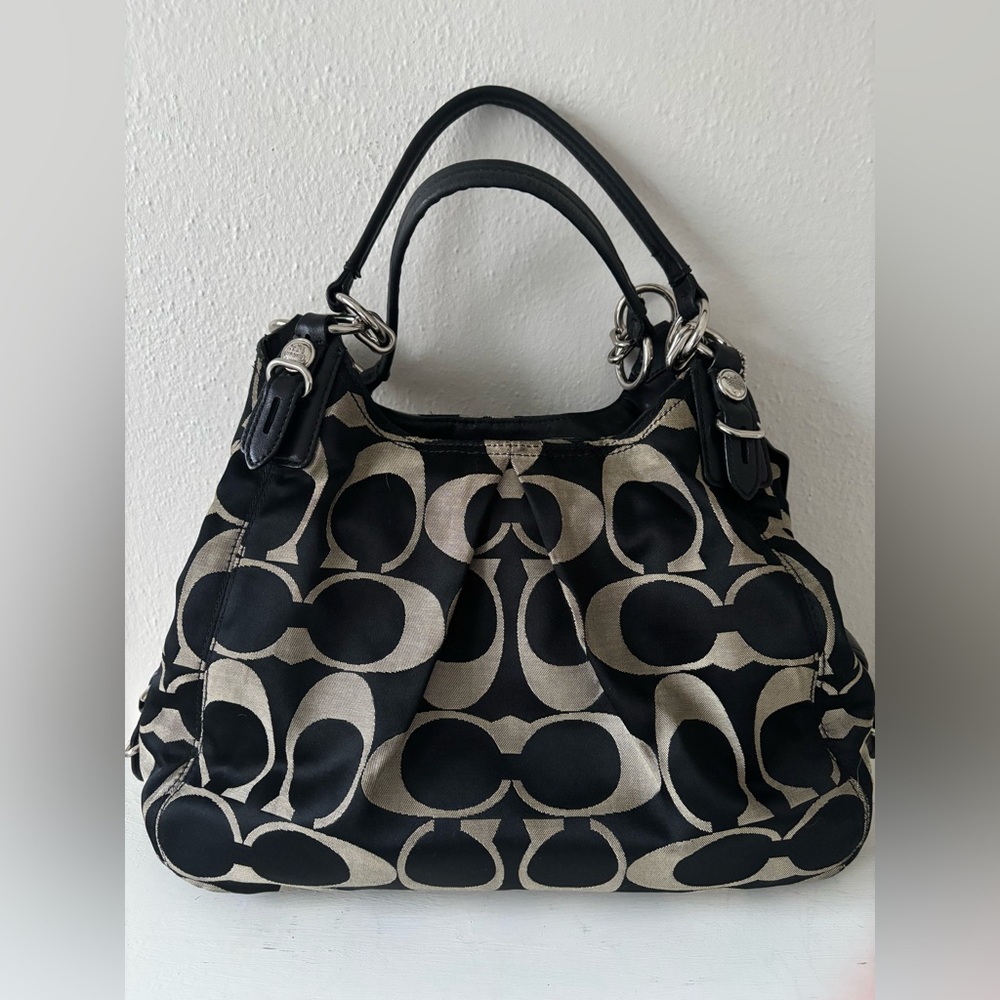 Coach Madison Maggie Signature Print